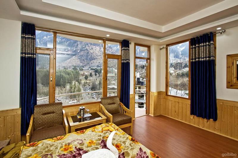 Hotel Uday Himalaya Manāli Eksteriør billede